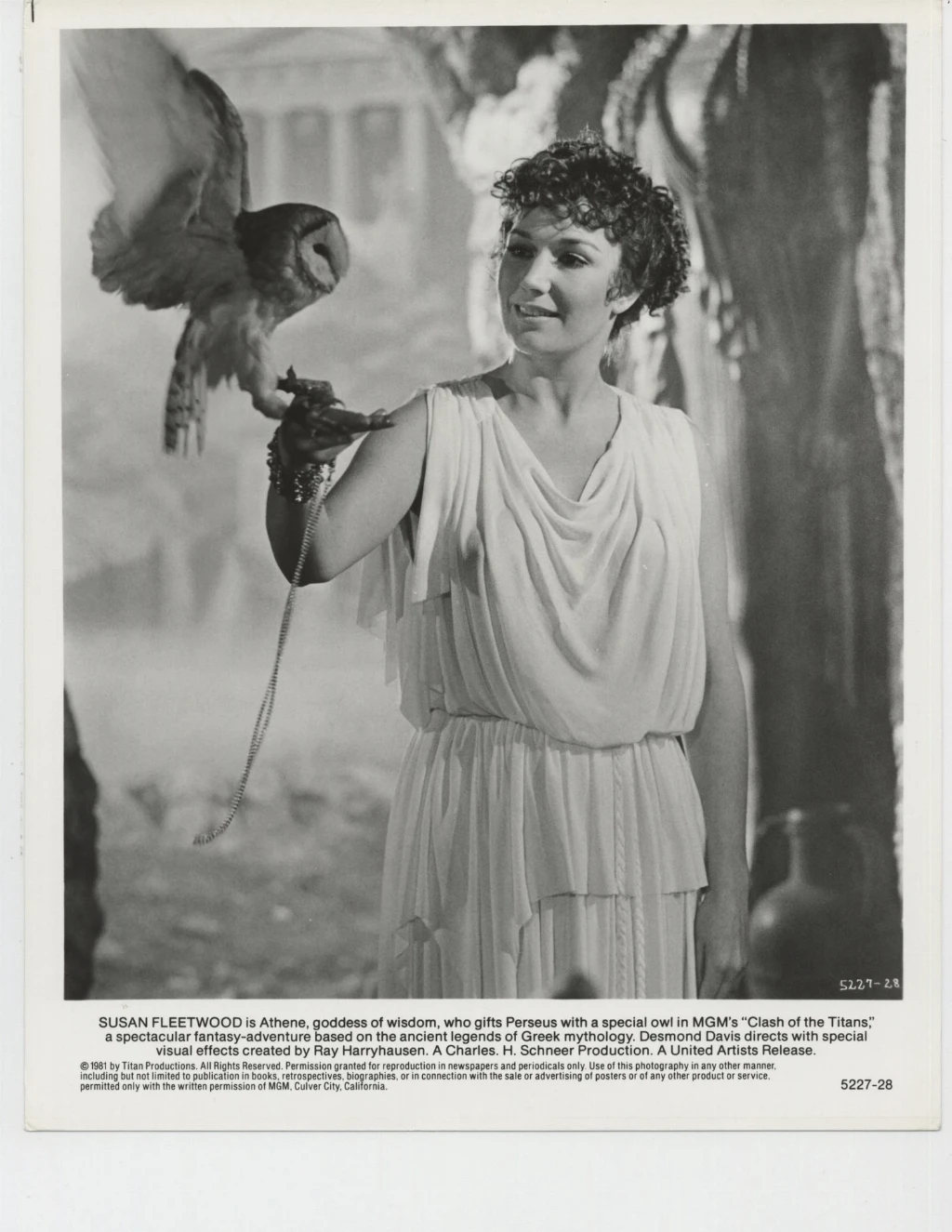 Сьюзан Флітвуд у ролі Афіни ("Битва титанів", 1981)